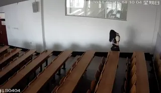 [인터넷 폭로] 흑룡강과학기술대학 S0404 교실 모니터링 영상 (시각 조절 가능 유성 모니터링 하이테크 클로즈업)