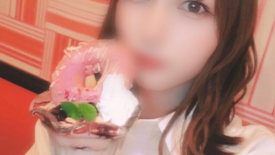 [노모] FC2-PPV-3113698 Megumi Toda Take advantage of school expenses that can't be covered by a JD karaoke part-time job that looks like Kaori. Seriously gone creampie