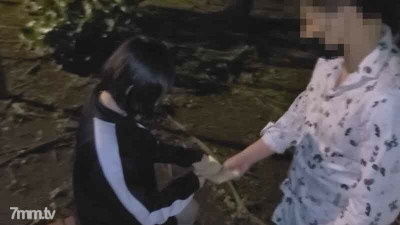 [노모] FC2-PPV-2962429 [Individual] I called a big ass woman to the park and made her repay it, and I brought it properly. but····. In the park at night, the delinquent money is collected while thrusting with another stick. Publish a little harassed outdoor