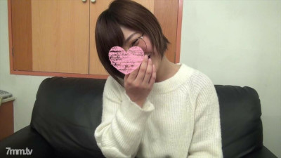 [노모] FC2-PPV-772760 Complete appearance ♥ Serious tsundere glasses girl 20 years old Close contact with JD Love love SEX ♥ Cloudy sperm Massive facial cumshots make an ecstatic expression ♥ A nympho girl who opens her vaginal opening and ass hole and want