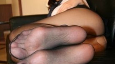 [노모] FC2-PPV-1285149 [Active campaign girl appears without showing her face] Pantyhose tight legs glossy natural beige (30 denier) The strongest uniform x black pantyhose ☆ Two consecutive creampies in the pantyhose pussy with a tight nylon fabric fit! Bo