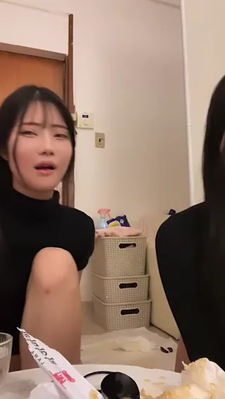 한번도 풀린적 없는 윤공주 김소은 합방 원본영상 | 한국야동 고화질 스트리밍