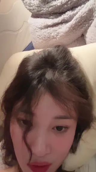 먹방하며 소통하다가 갑자기 짬지 보여주는 라희 | 한국야동 고화질 스트리밍