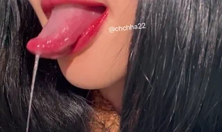 이게 그렇게 좋아? 그럼 많이 쳐 봐 ?? 근데 혹시 니여친은 너 내 영상 보고 발정나서 개새끼 마냥 좆 쳐 잡고 있는건 아나???   #스핏 #스핏영상 #침영상 #침 #여자혀 #여자침 #능욕 #인출 #상납 #자지갑 #전용지갑 #용돈 #핀돔